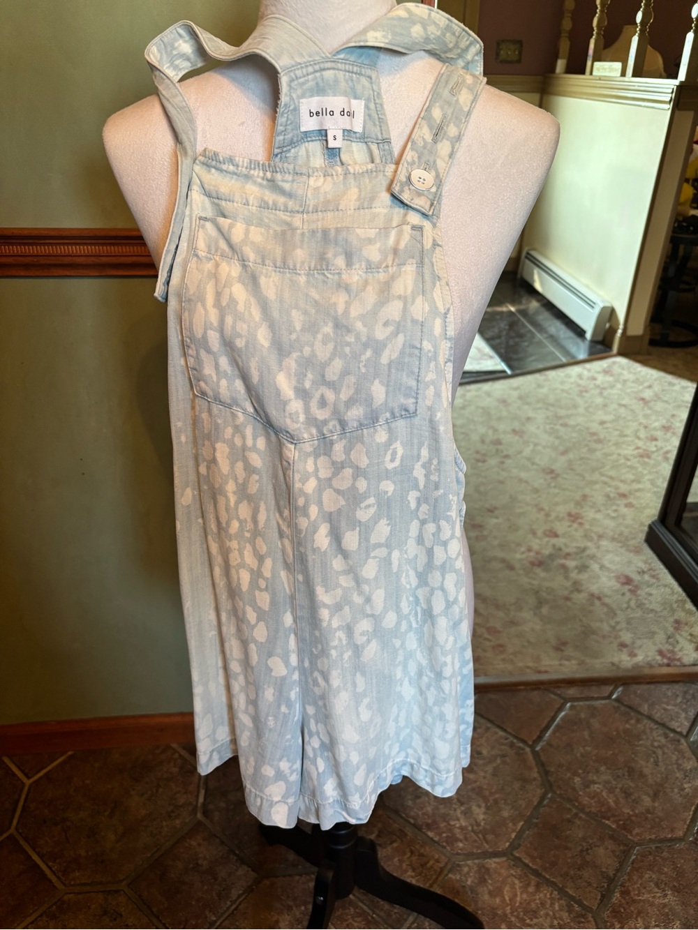 Bella Dahl Light Blue & White animal Printed Overall very soft lightweight sz S